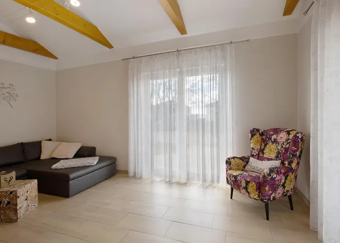 Lifestyle 別荘 Pouch